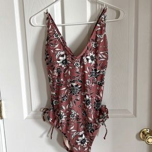 Large-Kona Sol-target- never worn